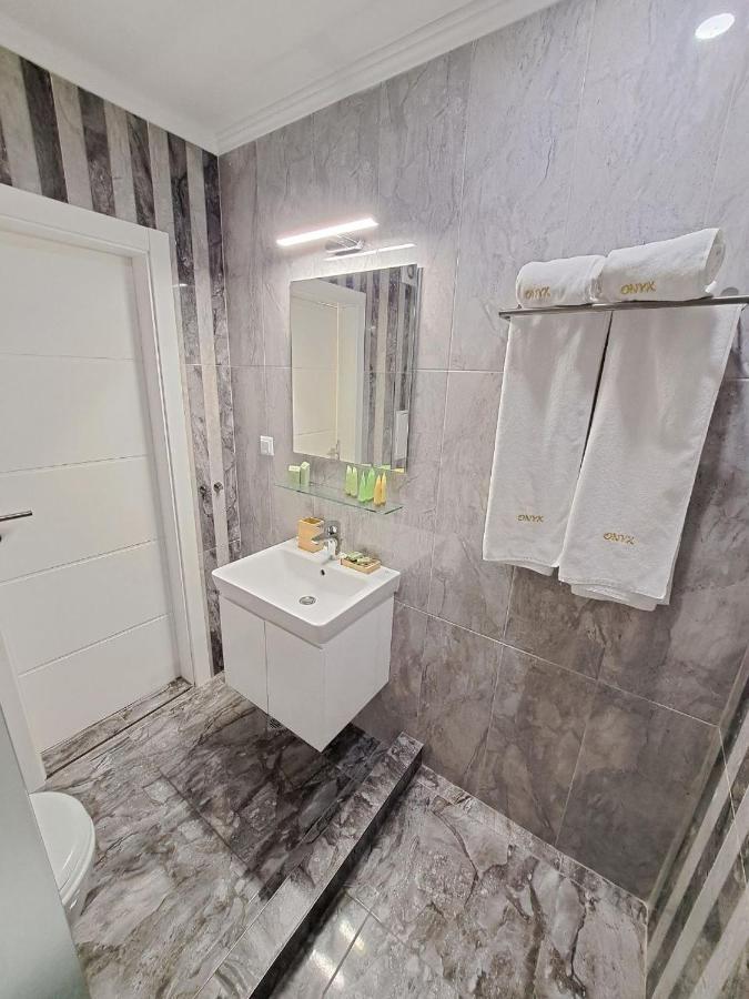 Onyx 2 Private Beach Apartment Свети-Влас Экстерьер фото